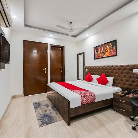 Hotel O Premium Rooms Chhatarpur Nové Dillí Exteriér fotografie