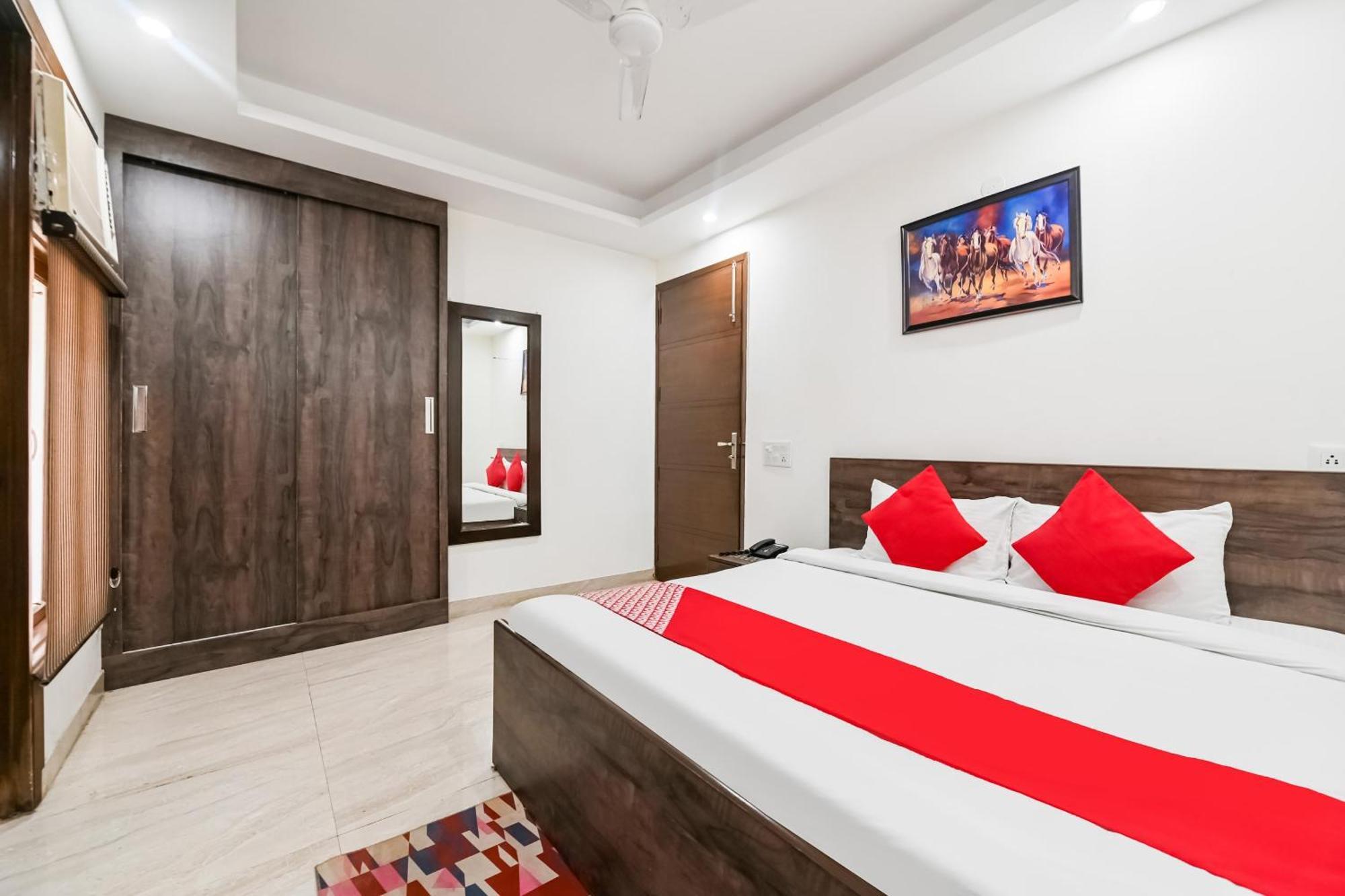 Hotel O Premium Rooms Chhatarpur Nové Dillí Exteriér fotografie